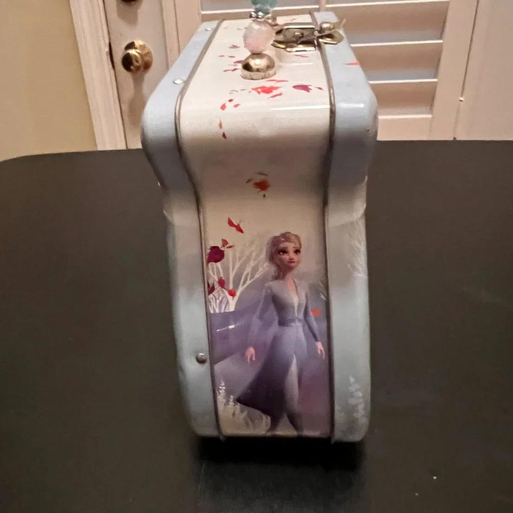 Disney Frozen tin purse lunch box